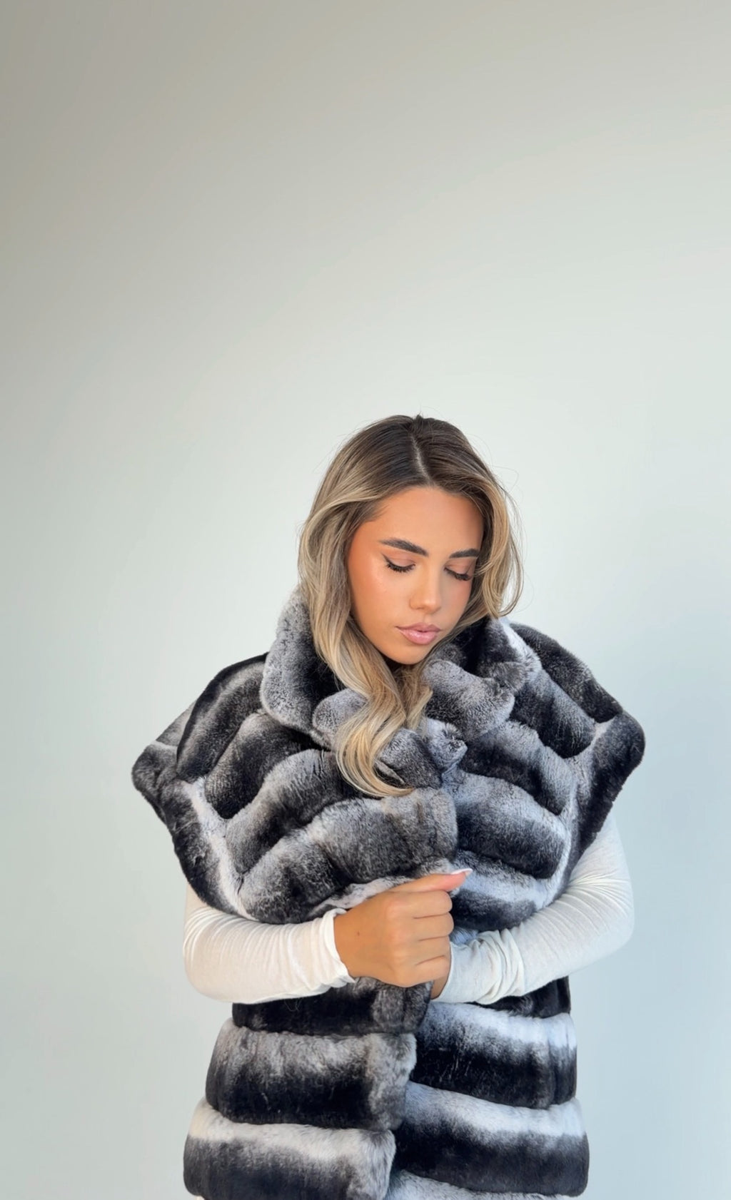 Rex Fur Coat in Gray